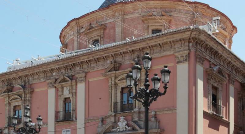 Center Valencia Youth Hostel