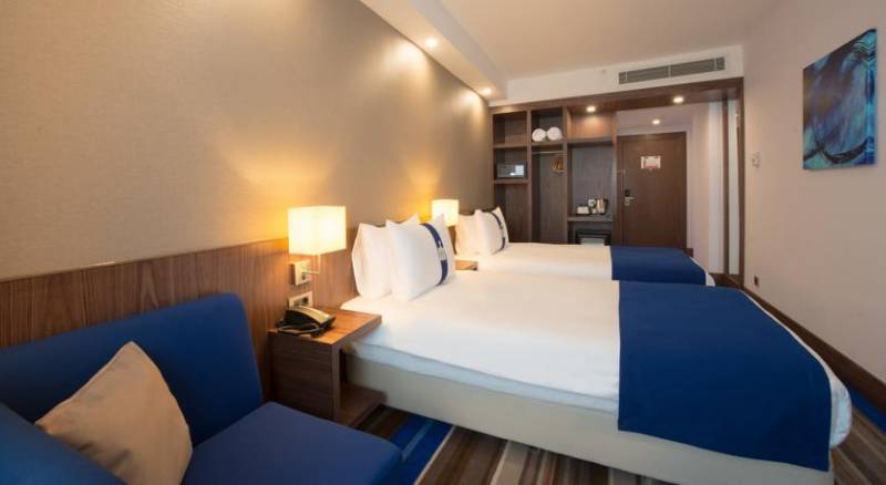 Holiday Inn Express Istanbul Airport