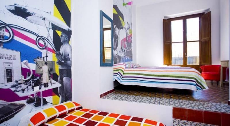 Home Youth Hostel by Feetup Hostels