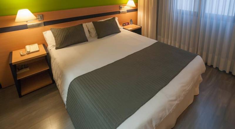 Ibis Styles Zaragoza Ramiro I