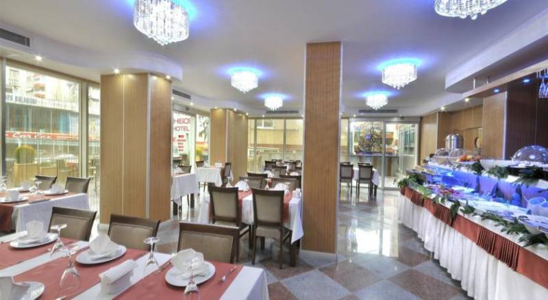 Rhiss Hotel Bostanci