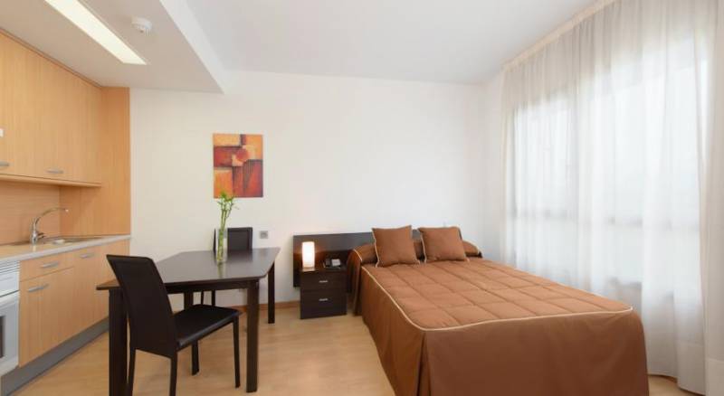 Tryp Madrid Airport Suites