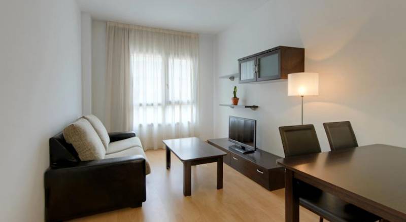 Tryp Madrid Airport Suites