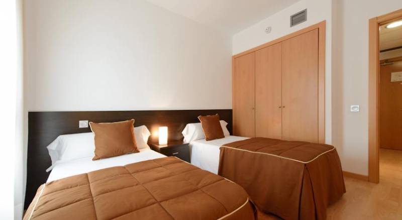 Tryp Madrid Airport Suites