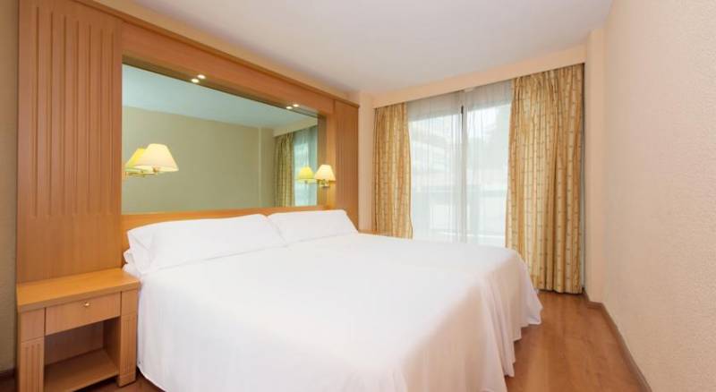 Tryp Palma Bosque Hotel