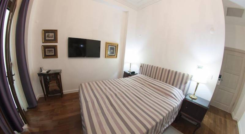 Villa Pera Suite Hotel