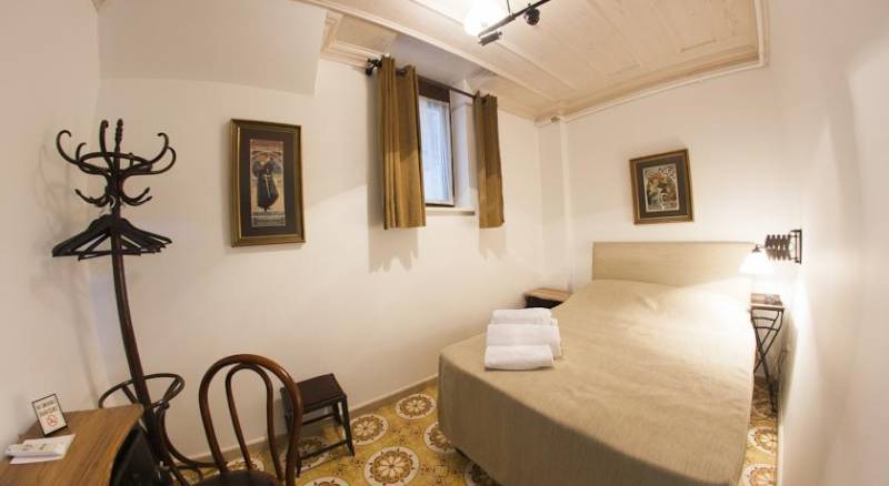 Villa Pera Suite Hotel