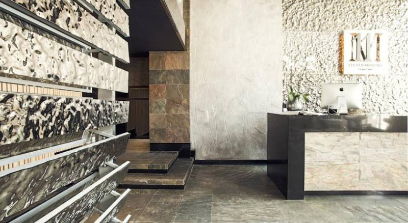 11 Mirrors Design Hotel