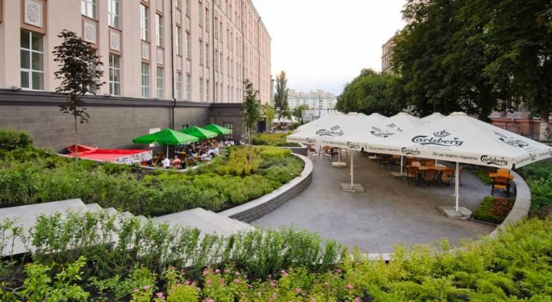 ALFAVITO Kyiv Hotel
