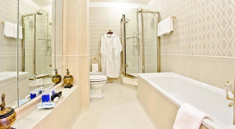ALFAVITO Kyiv Hotel