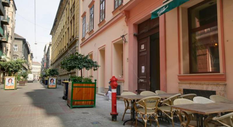 Budapest Opera Minihotel