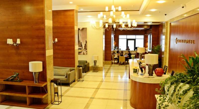 City Hotel