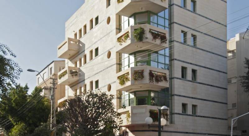 Dizengoff Suites