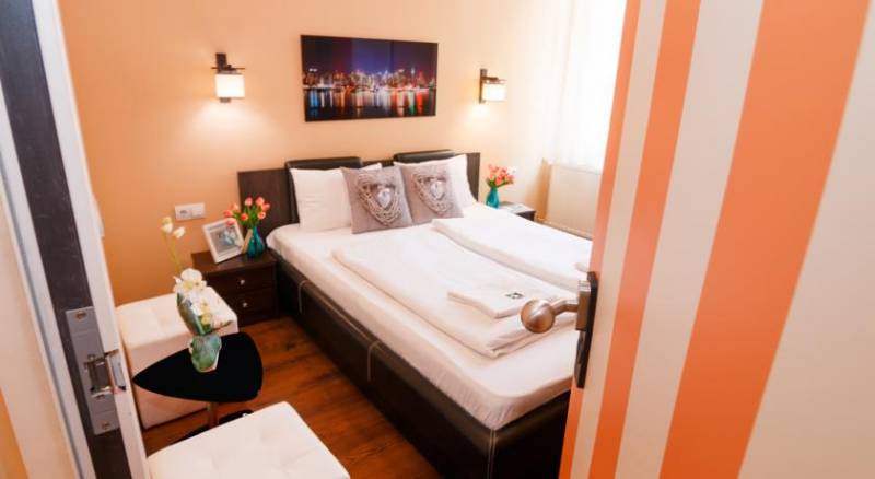 Full Moon Design Hostel Budapest