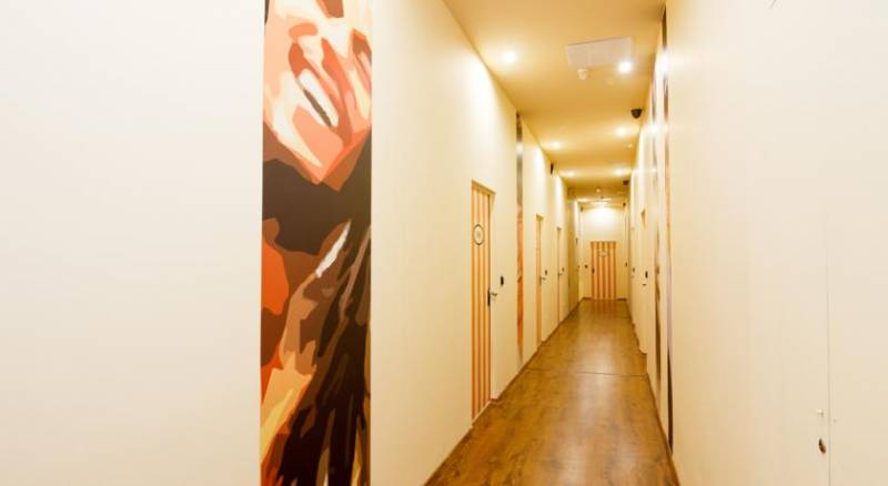 Full Moon Design Hostel Budapest