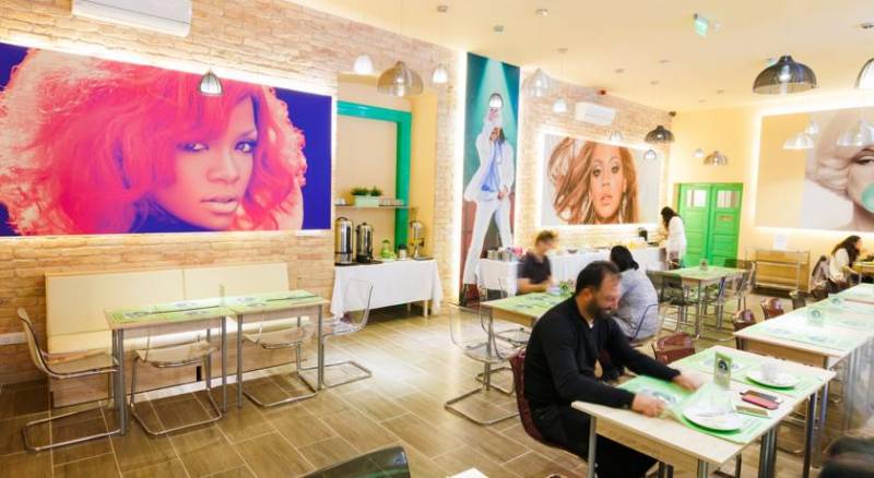 Full Moon Design Hostel Budapest