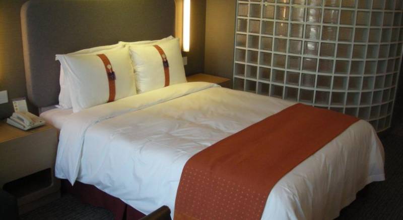 Holiday Inn Express Shanghai Jinsha