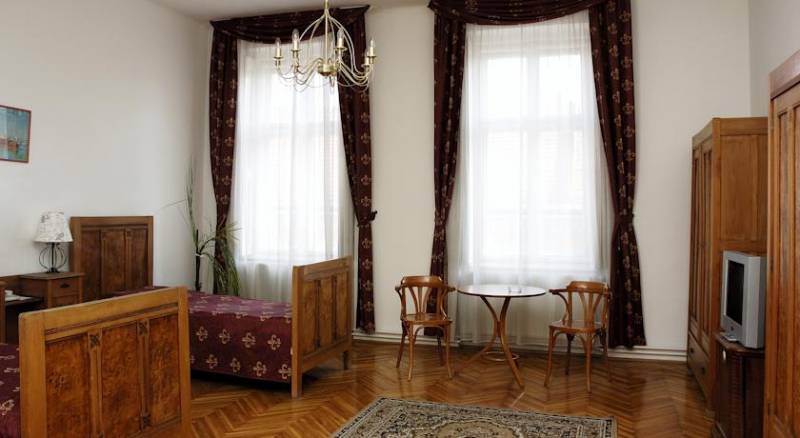 Inn Side Hotel Kalvin House