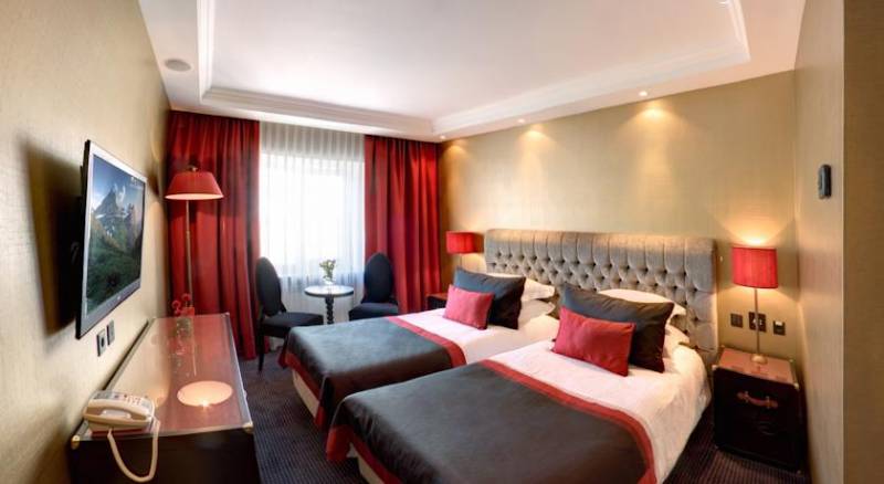 Khreschatyk City Center Hotel