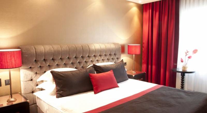 Khreschatyk City Center Hotel