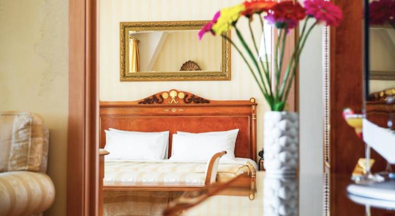 Podol Plaza Hotel