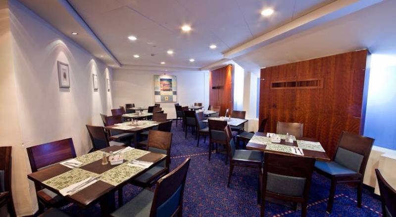 SeaNet Hotel