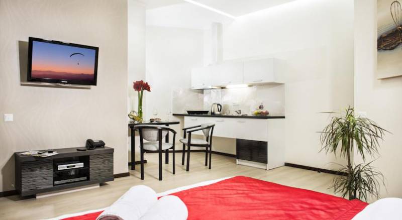 Status Apartments