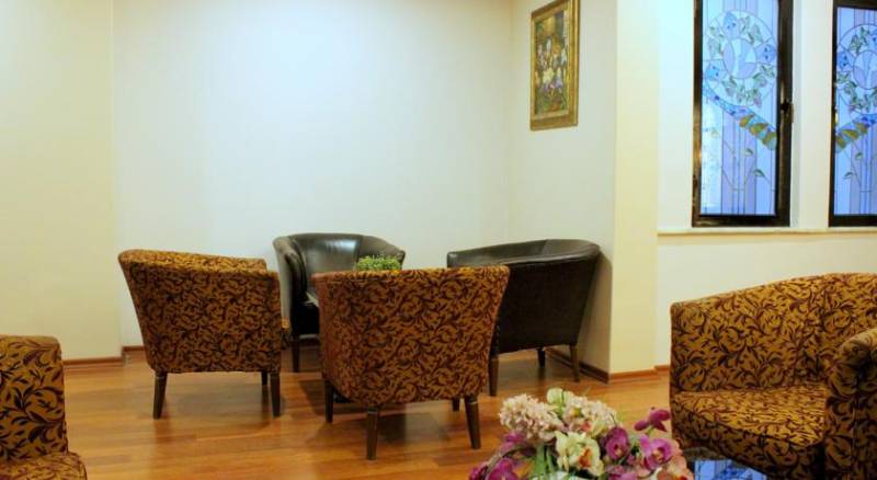 Yaztur Hotel