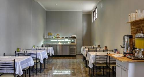 Laguardia Hotel