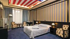Attache Hotel