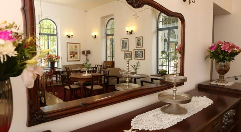 Arcadia Ba'Moshava - Boutique Hotel