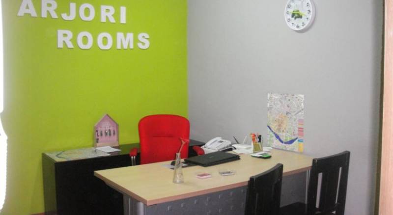 Arjori Rooms Hostal