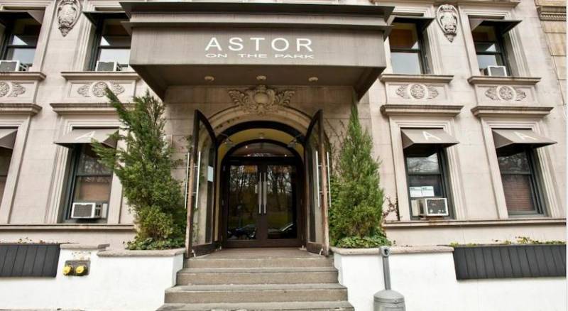 Astor on the Park