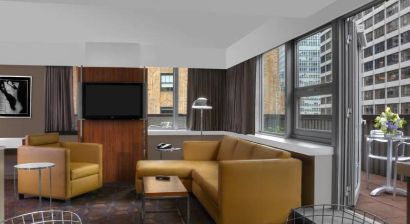 DoubleTree by Hilton Metropolitan New York City