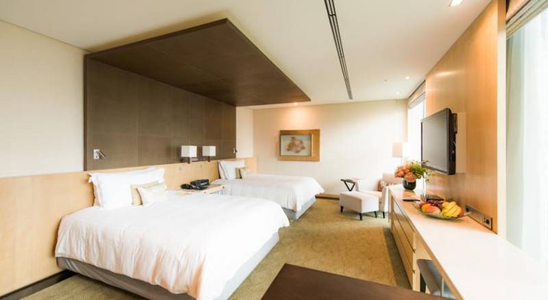 Four Seasons Hotel Tokyo at Marunouchi