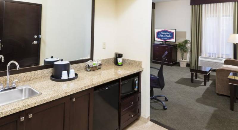 Hampton Inn & Suites Las Vegas South