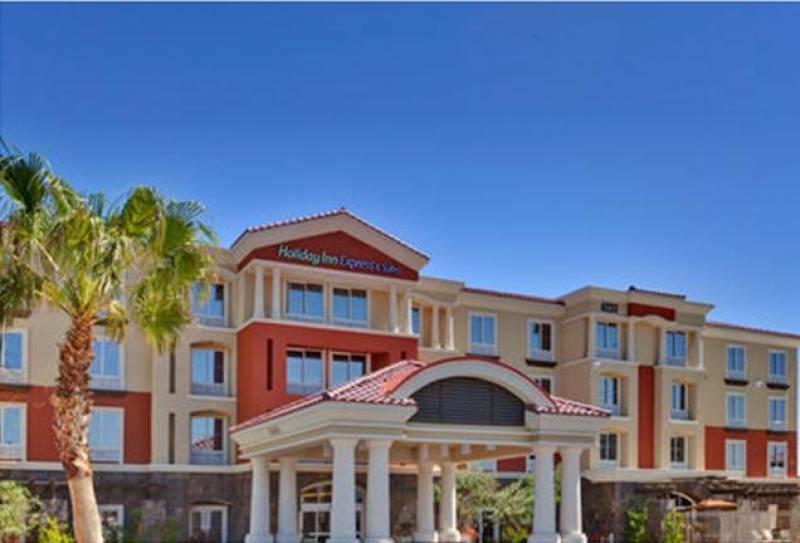 Holiday Inn Express & Suites Las Vegas I-215 S Beltway