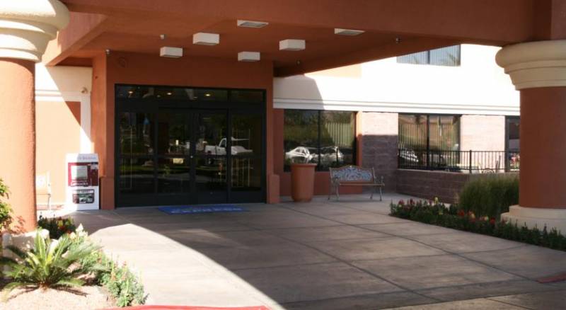 Holiday Inn Express Hotel and Suites - Henderson