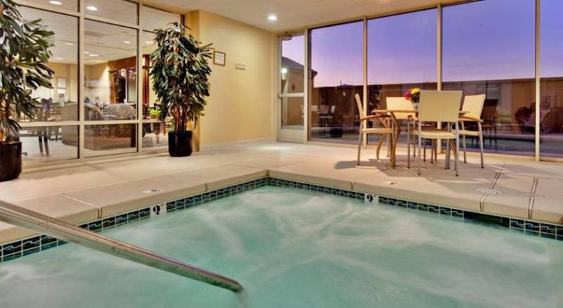 Holiday Inn Express Las Vegas-Nellis