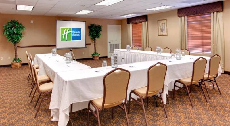 Holiday Inn Express Las Vegas-Nellis