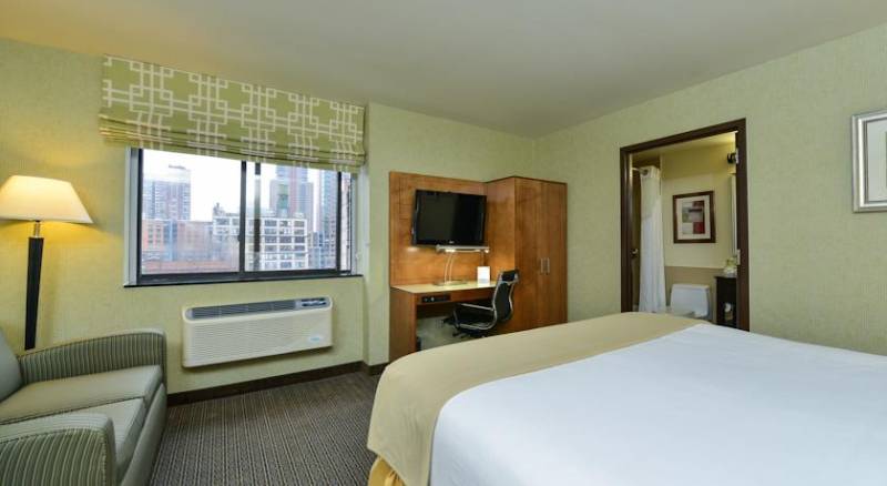 Holiday Inn Express Manhattan Midtown West