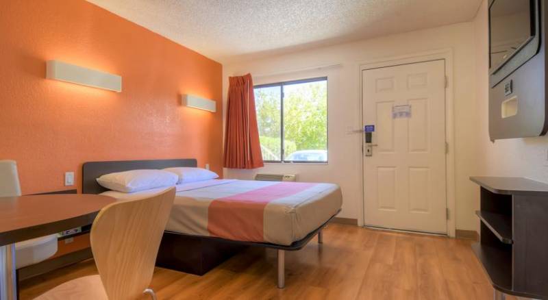 Motel 6 Las Vegas - I-15