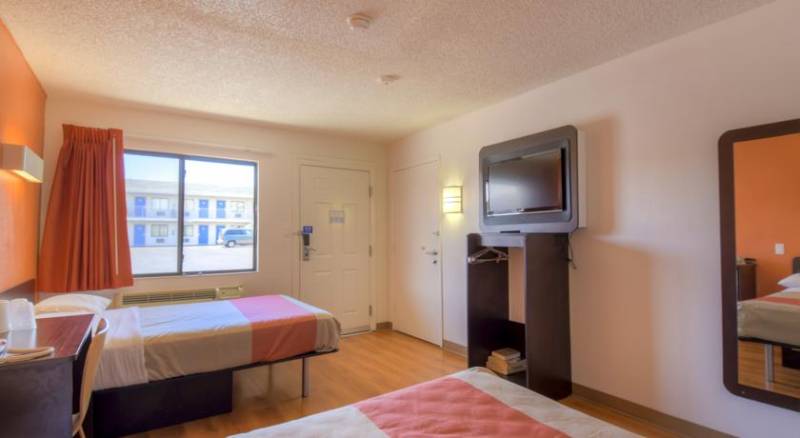 Motel 6 Las Vegas - I-15