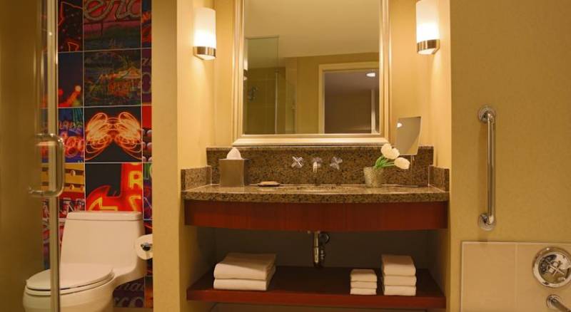Renaissance Las Vegas Hotel