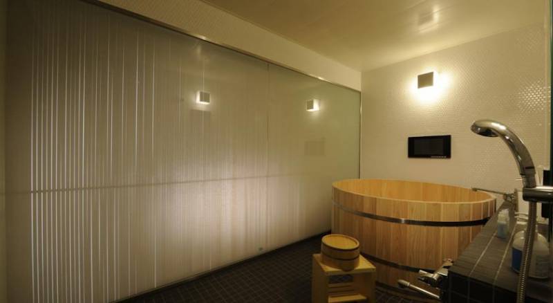 Roppongi Hotel S