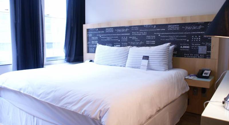 TRYP by Wyndham Times Square South