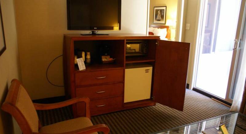 Best Western Royal Palace Inn & Suites