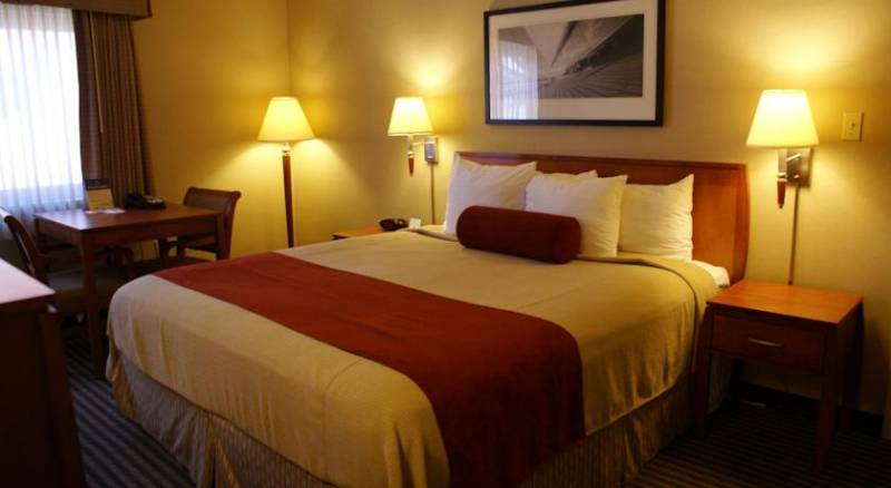 Best Western Royal Palace Inn & Suites