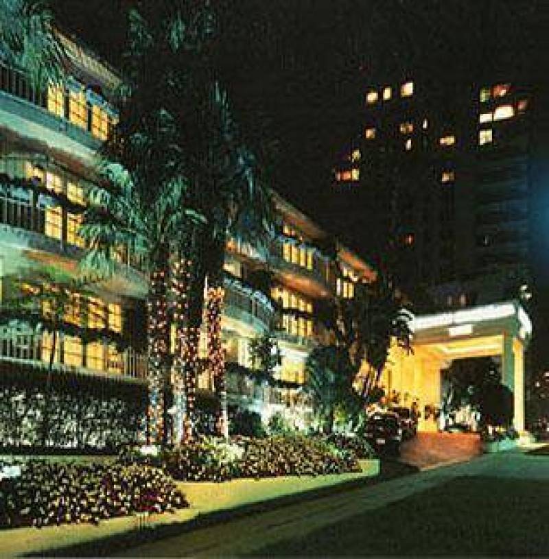 Beverly Hills Plaza Hotel