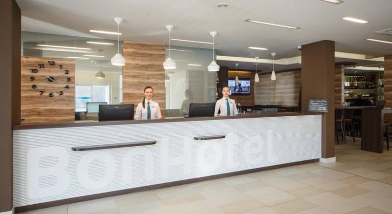 BonHotel